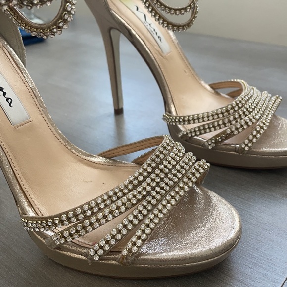 GOLD ANKLE STRAP RHINESTONE HEELS-NINA NEW YORK - NEVER WORN SZ 8 - Picture 5 of 6